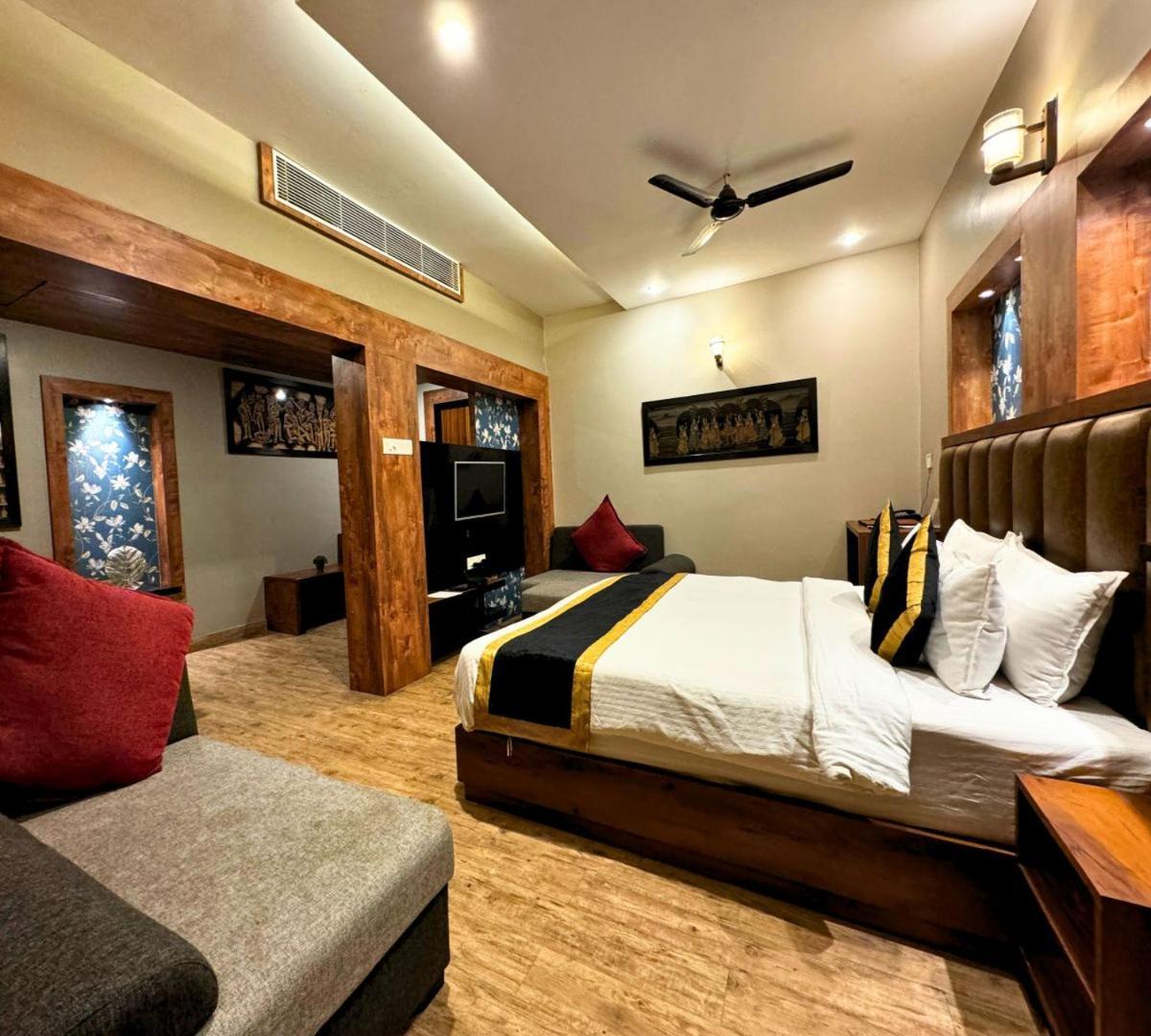 Hotel Runway Inn Pura Raghunāth Exterior photo