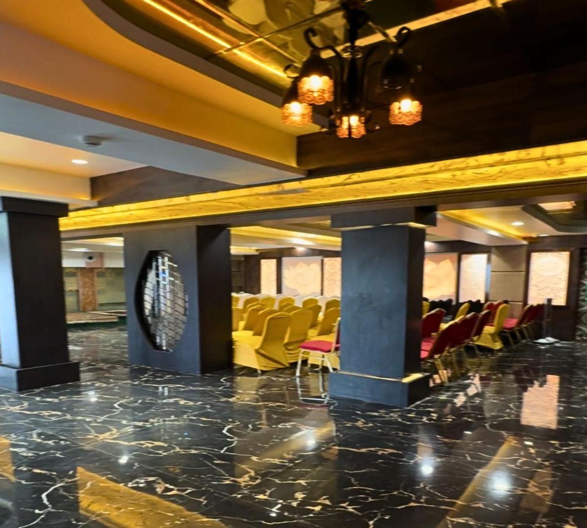 Hotel Runway Inn Pura Raghunāth Exterior photo
